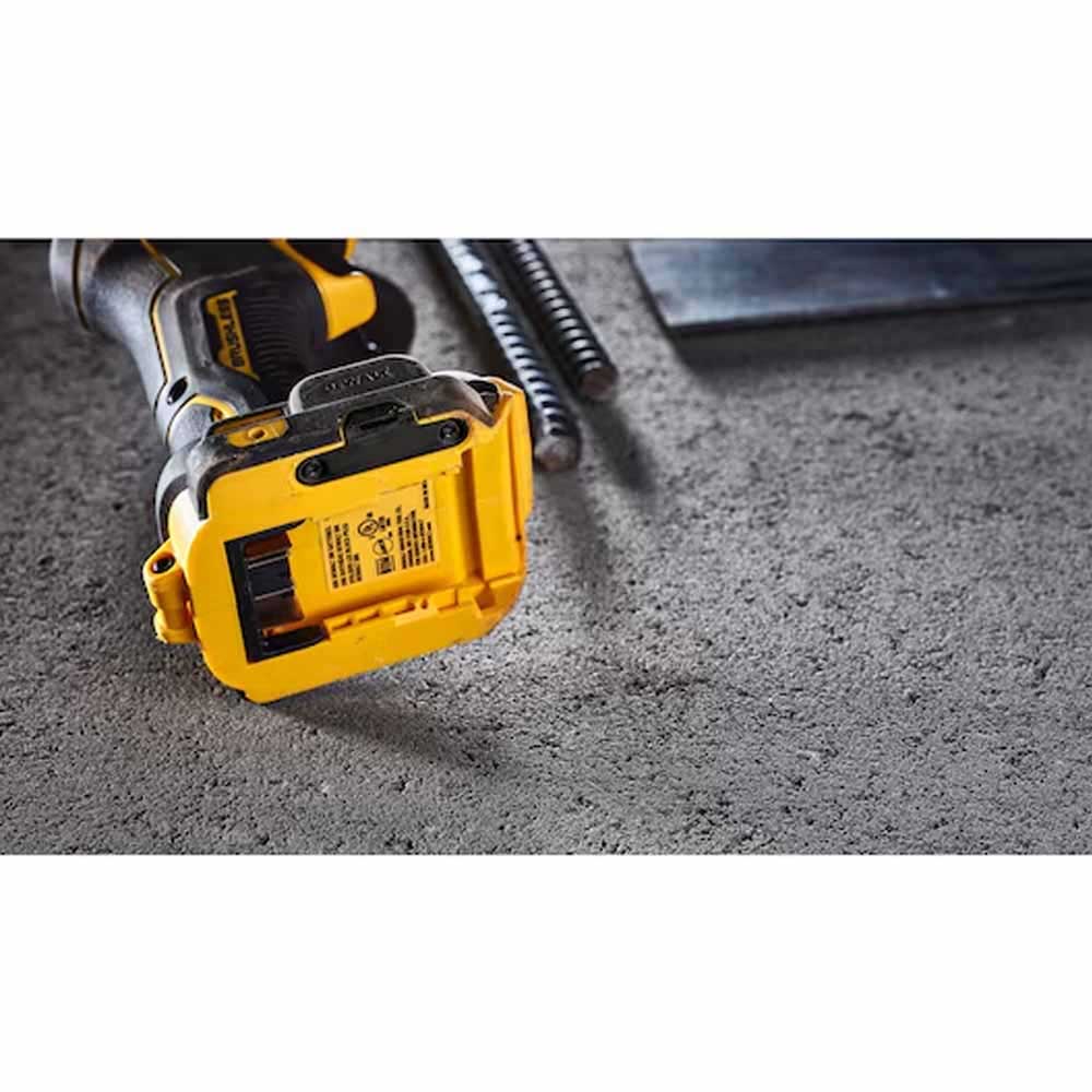 DEWALT - DCS438B - XR Brushless Cordless Compact Cut Off Tool 20V MAX - 3" (Tool Only)