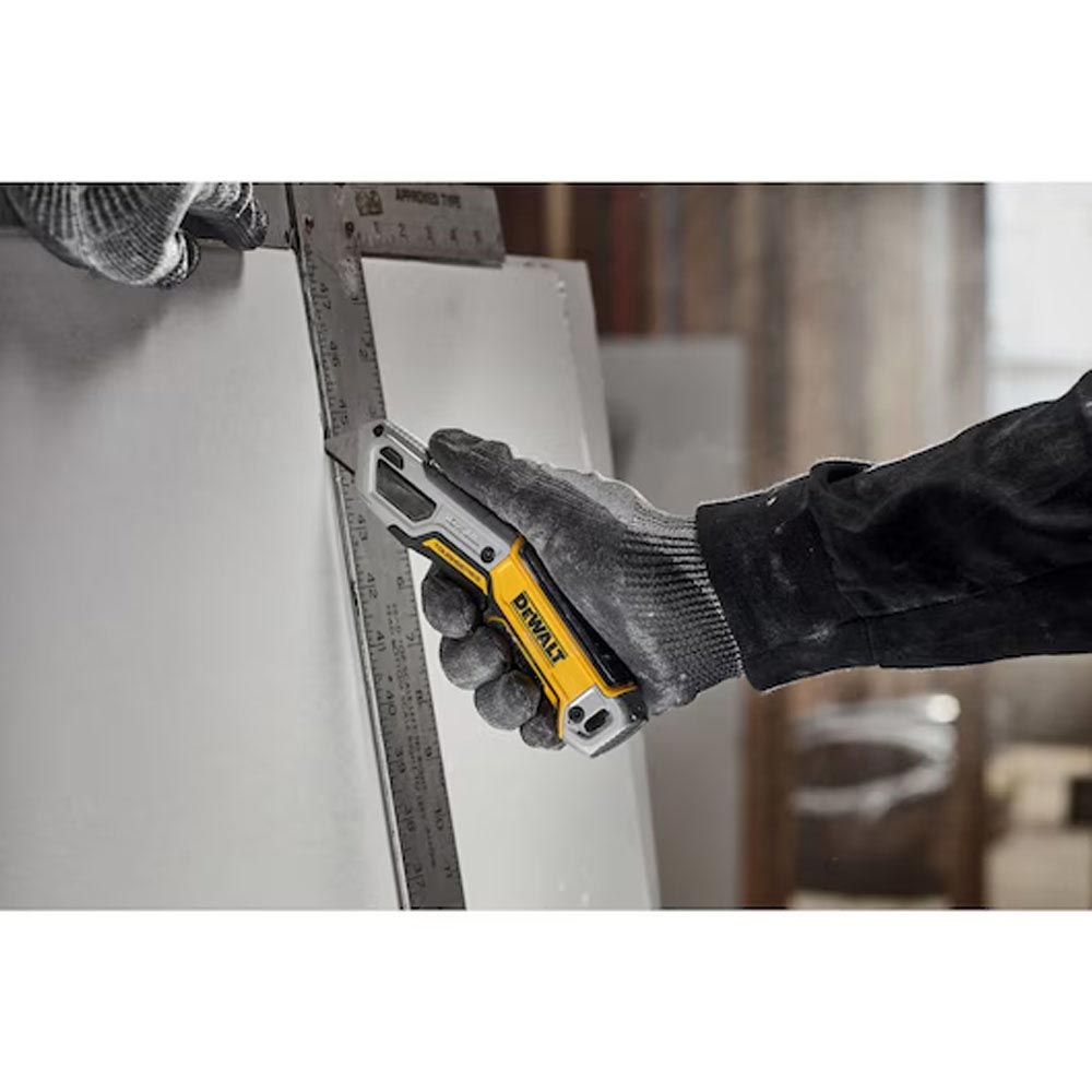 DEWALT - DWHT10999 - Toughseries Retractable Utility Knife