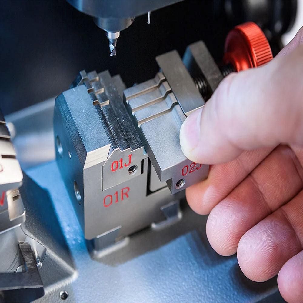 ILCO Futura Pro Electronic Flat / Laser and Dimple Key Cutting Machine