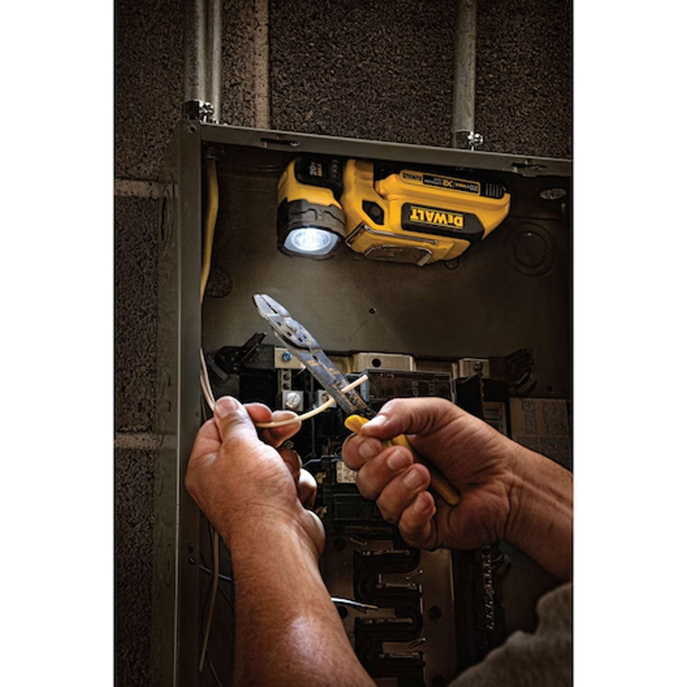 DEWALT - DCL044 - LED Hand Held Work Light 20V MAX - 160 Lumens