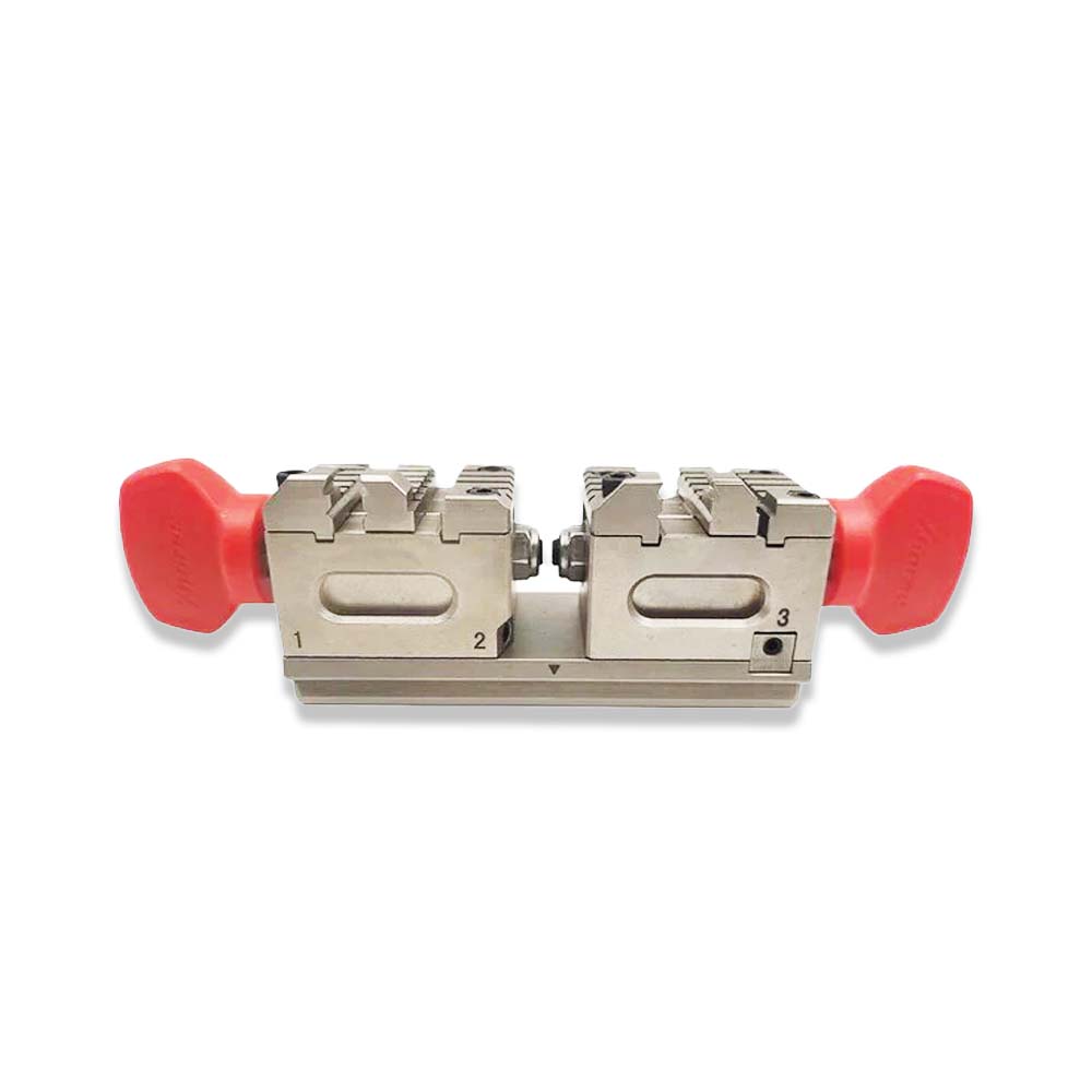 やすこ Xhorse XP0703EN Jaw/Clamp for Condor XP-007 Key Cutting Machine
