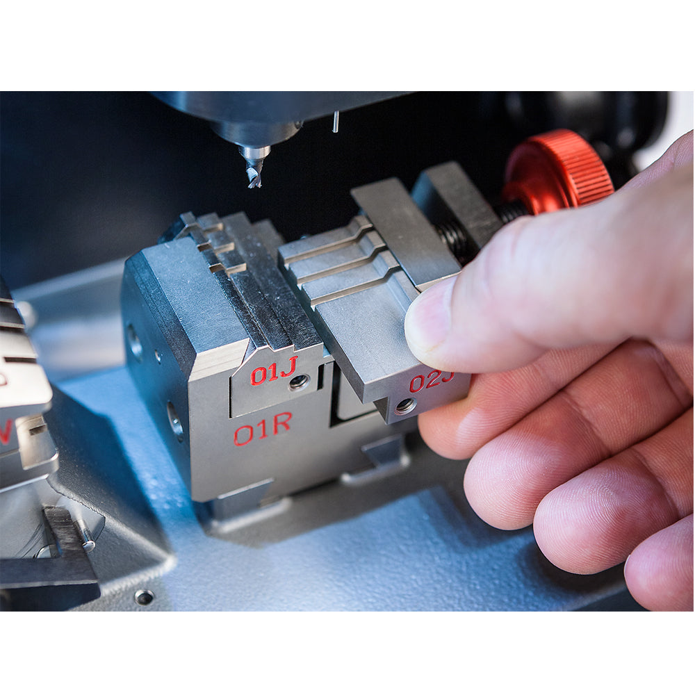 ILCO Futura Pro Electronic Flat / Laser and Dimple Key Cutting Machine